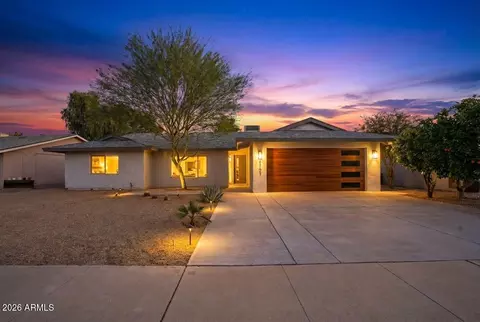 8707 E Clarendon Ave, Scottsdale, AZ 85251