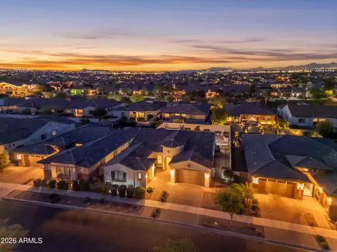 View/Area - 10326 E Bergeron Ave, Mesa, AZ 85212 photo 6 of 21