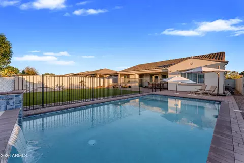 Exterior - 10326 E Bergeron Ave, Mesa, AZ 85212 photo 5 of 16