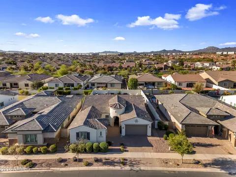 View/Area - 10326 E Bergeron Ave, Mesa, AZ 85212 photo 2 of 21