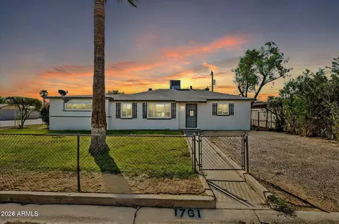 1761 E Sunland Ave, Phoenix, AZ 85040