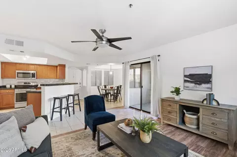 5104 N 32nd St #109, Phoenix, AZ 85018