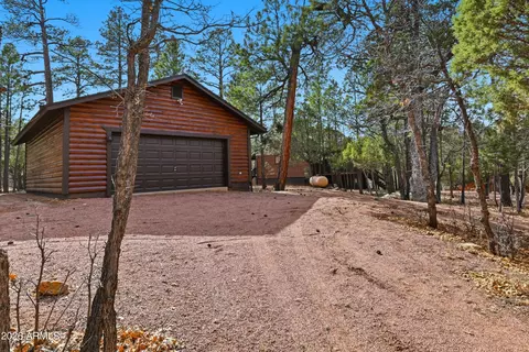 Exterior - 2908 Apache Dr, Happy Jack, AZ 86024 photo 2 of 9