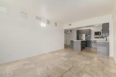 Living - 351 E Thomas Rd #D104, Phoenix, AZ 85012 photo 1 of 9