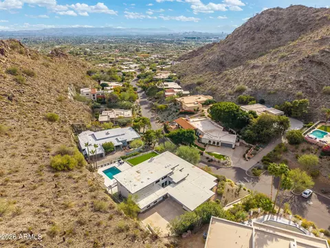 View/Area - 3500 E Lincoln Dr #22, Phoenix, AZ 85018 photo 3 of 8