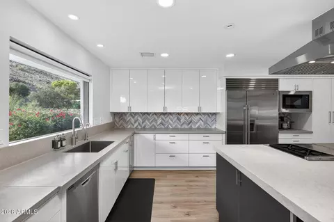 Kitchen - 3500 E Lincoln Dr #22, Phoenix, AZ 85018 photo 6 of 9