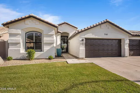 741 W Hackberry Dr, Chandler, AZ 85248
