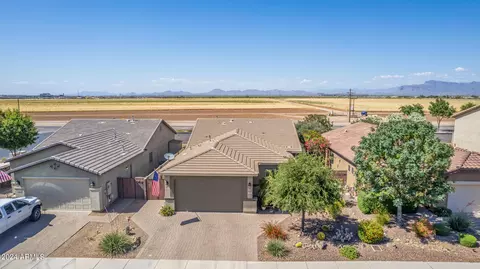 552 W Honey Locust Ave, Queen Creek, AZ 85140