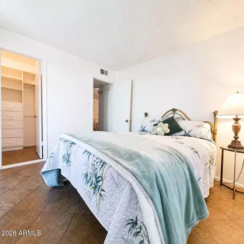 5757 W Eugie Ave #1102, Glendale, AZ 85304
