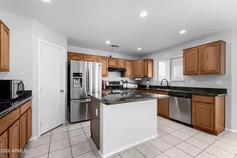 5824 S 16th Dr, Phoenix, AZ 85041 photo 6