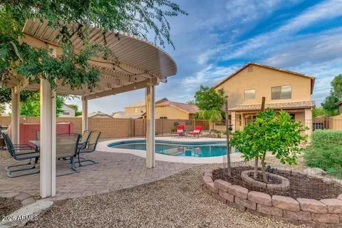 5824 S 16th Dr, Phoenix, AZ 85041 photo 2
