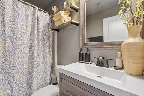 Bath - 3989 E Los Altos Dr, Gilbert, AZ 85297 photo 3 of 3