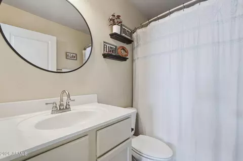 Bath - 3989 E Los Altos Dr, Gilbert, AZ 85297 photo 2 of 3