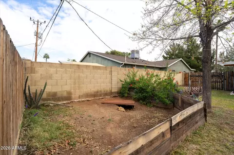 Exterior - 6714 N 11th St, Phoenix, AZ 85014 photo 9 of 9