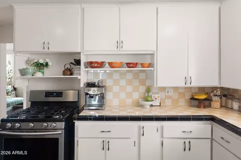 Kitchen - 6714 N 11th St, Phoenix, AZ 85014 photo 3 of 4