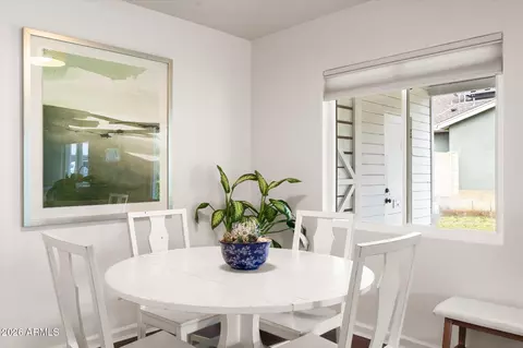 Dining - 6714 N 11th St, Phoenix, AZ 85014 photo 3 of 3