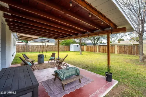 Exterior - 6714 N 11th St, Phoenix, AZ 85014 photo 6 of 9