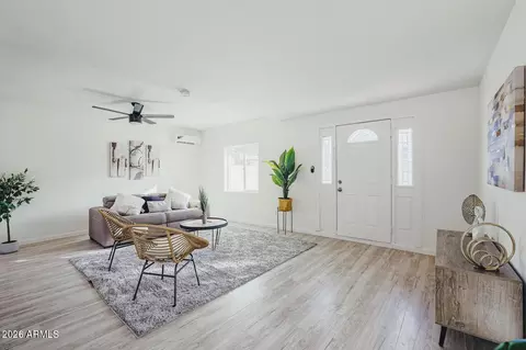 Living - 1716 E Oak St, Phoenix, AZ 85008 photo 1 of 1