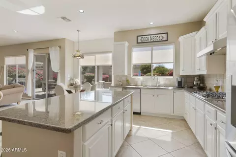 Kitchen - 3821 E Patrick Ln, Phoenix, AZ 85050 photo 1 of 5