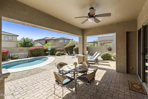 Exterior - 3821 E Patrick Ln, Phoenix, AZ 85050 photo 7 of 11