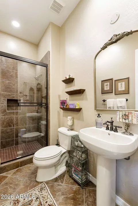 Bath - 3821 E Patrick Ln, Phoenix, AZ 85050 photo 6 of 7