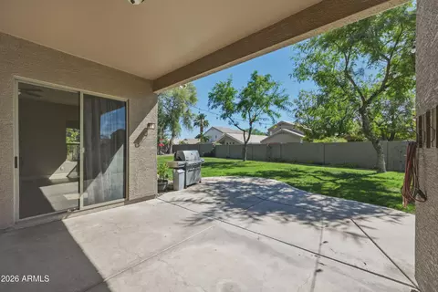 557 S Lemon Ct, Gilbert, AZ 85296 photo 28