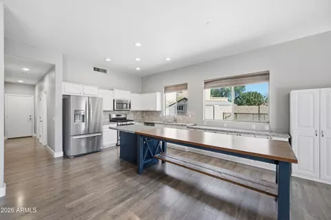 557 S Lemon Ct, Gilbert, AZ 85296 photo 9