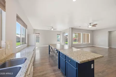 557 S Lemon Ct, Gilbert, AZ 85296 photo 8