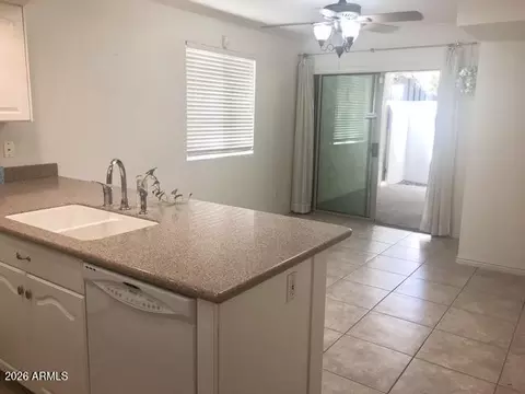 5326 N Las Casitas Pl, Phoenix, AZ 85016