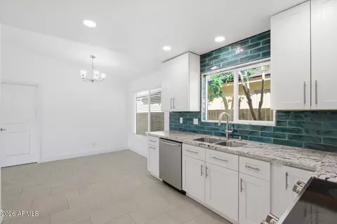 619 E Jensen St #58, Mesa, AZ 85203 photo 2