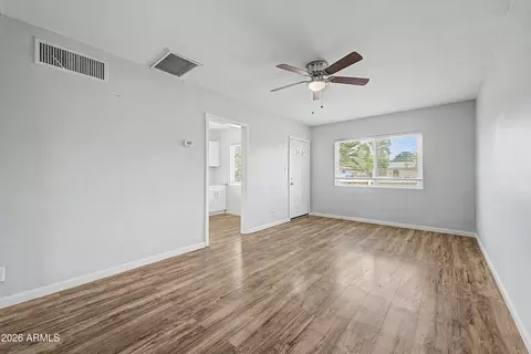 Living - 4220 N 3rd Ave, Phoenix, AZ 85013 photo 2 of 2