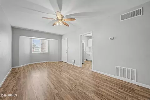 Living - 4220 N 3rd Ave, Phoenix, AZ 85013 photo 1 of 2