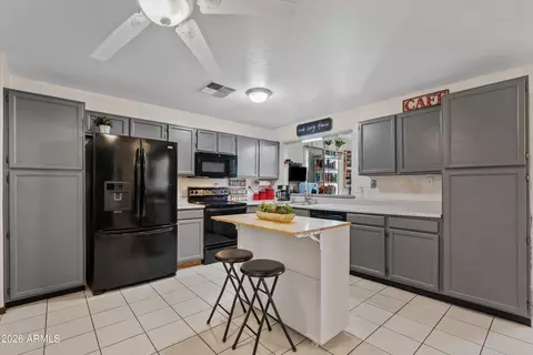 Kitchen - 729 E Huber St, Mesa, AZ 85203 photo 3 of 5