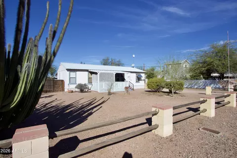 488 N Saguaro Dr, Apache Junction, AZ 85120 photo 2