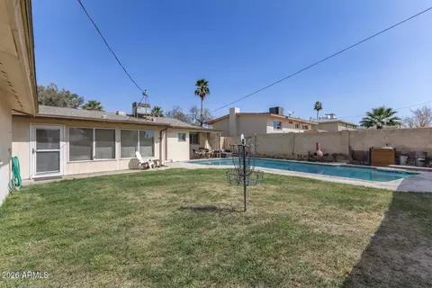 Exterior - 1109 E Bishop Dr, Tempe, AZ 85282 photo 5 of 5