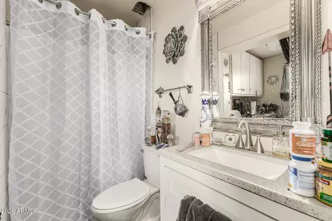 Bath - 1109 E Bishop Dr, Tempe, AZ 85282 photo 1 of 2