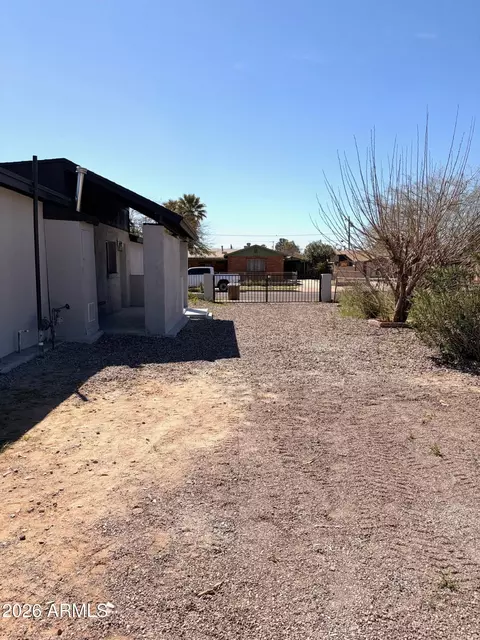 Exterior - 826 E 1st St, Douglas, AZ 85607 photo 3 of 4