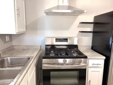 Kitchen - 826 E 1st St, Douglas, AZ 85607 photo 2 of 4