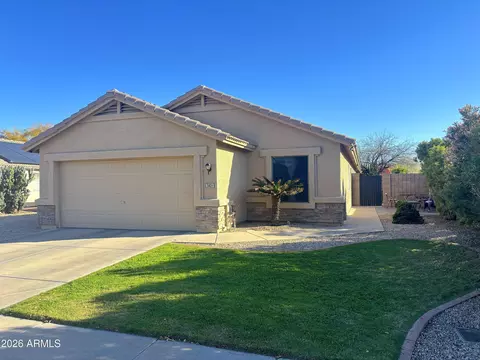 3401 E Menadota Dr, Phoenix, AZ 85050
