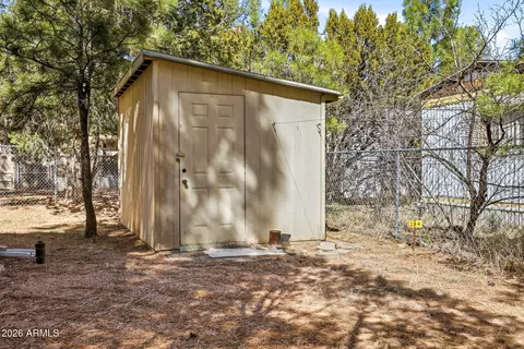 2877 Lazy Bear Trl, Overgaard, AZ 85933 photo 27