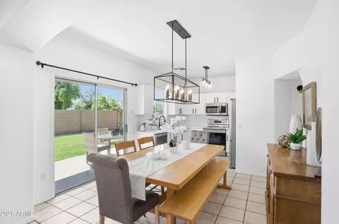 Dining - 2545 E Harrison Ct, Gilbert, AZ 85295 photo 3 of 3