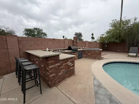 Exterior - 2250 E Kathleen Rd, Phoenix, AZ 85022 photo 1 of 7