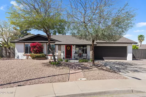 932 W Los Lagos Vista Ave, Mesa, AZ 85210