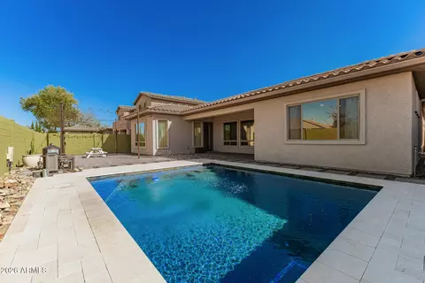 2416 W Kachina Trl, Phoenix, AZ 85041