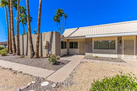 5518 E Lindstrom Ln #A8, Mesa, AZ 85215