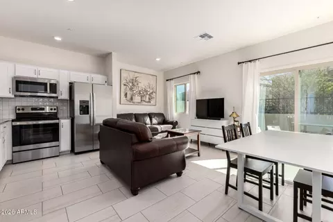 2257 W Echo Ln, Phoenix, AZ 85021