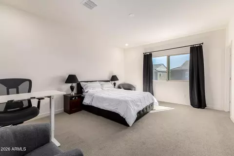 Bedroom - 2257 W Echo Ln, Phoenix, AZ 85021 photo 4 of 5