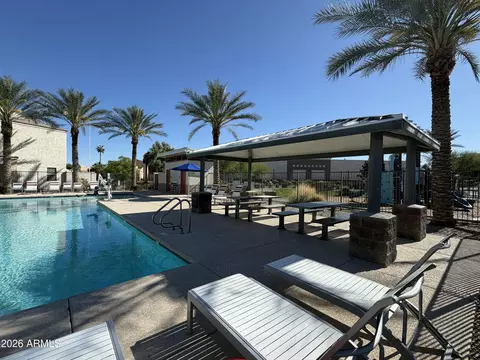 Exterior - 2257 W Echo Ln, Phoenix, AZ 85021 photo 3 of 5
