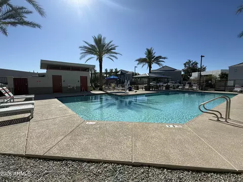 Exterior - 2257 W Echo Ln, Phoenix, AZ 85021 photo 4 of 5