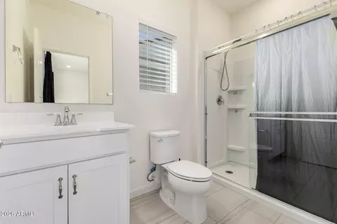 Bath - 2257 W Echo Ln, Phoenix, AZ 85021 photo 2 of 2